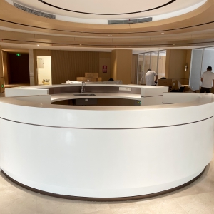 商业空间装饰圆形茶水柜台