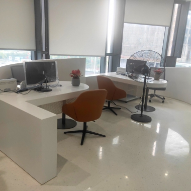 企业工程定制人造石弧形办公桌